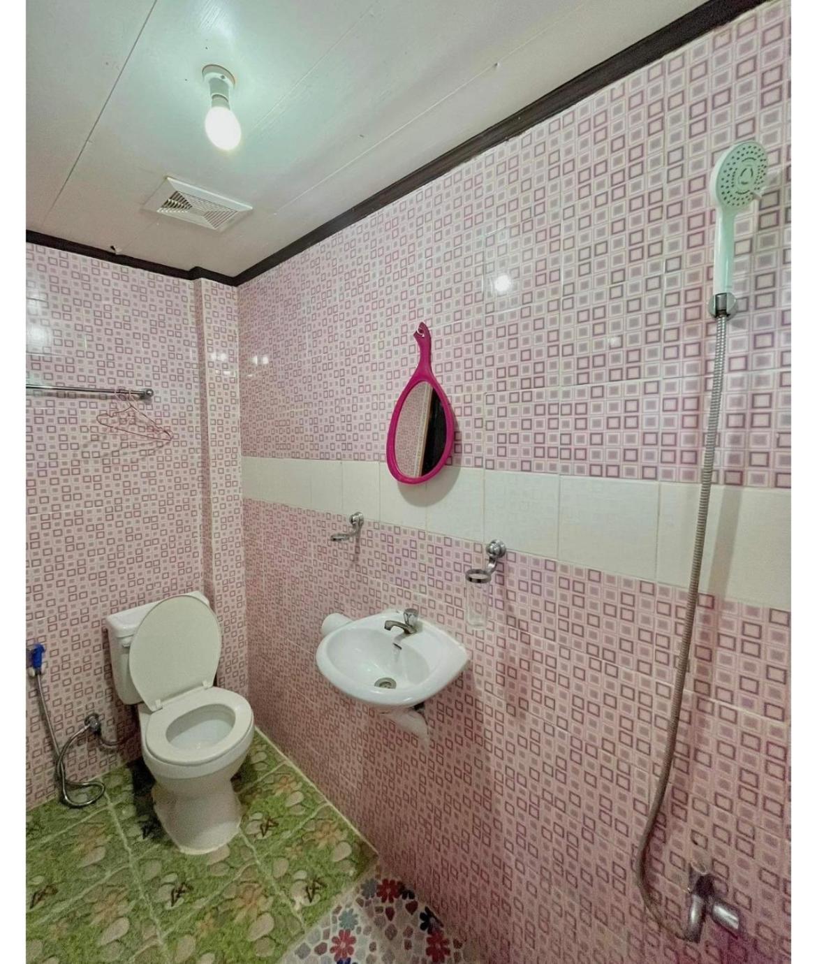 Precious Homestay-Family Room Burgos  外观 照片