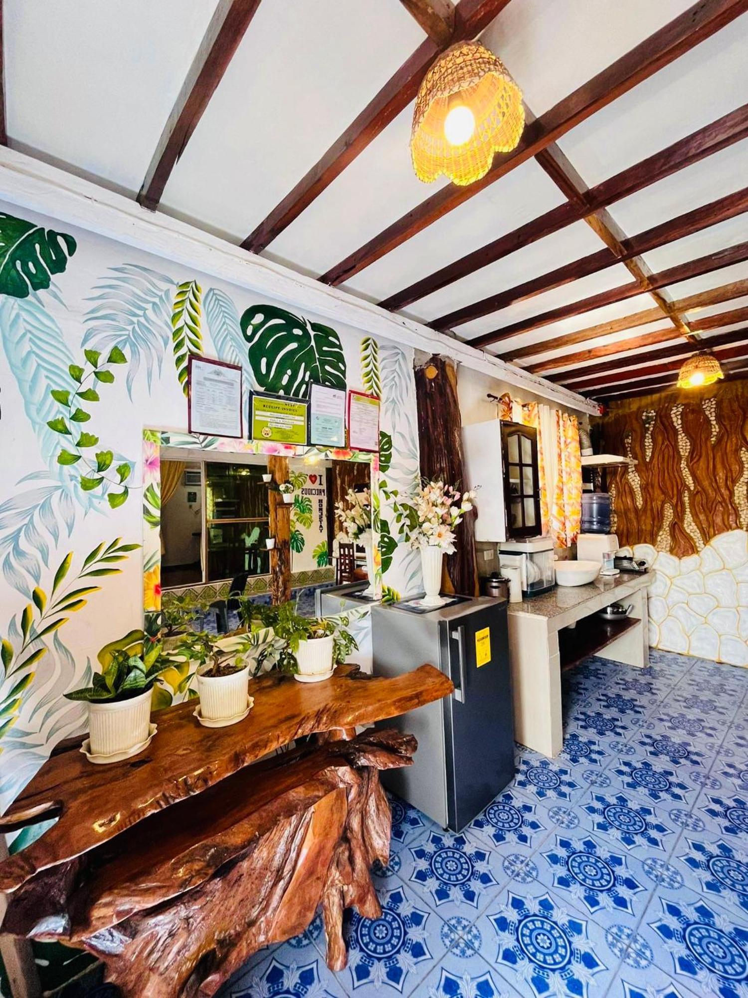 Precious Homestay-Family Room Burgos  外观 照片